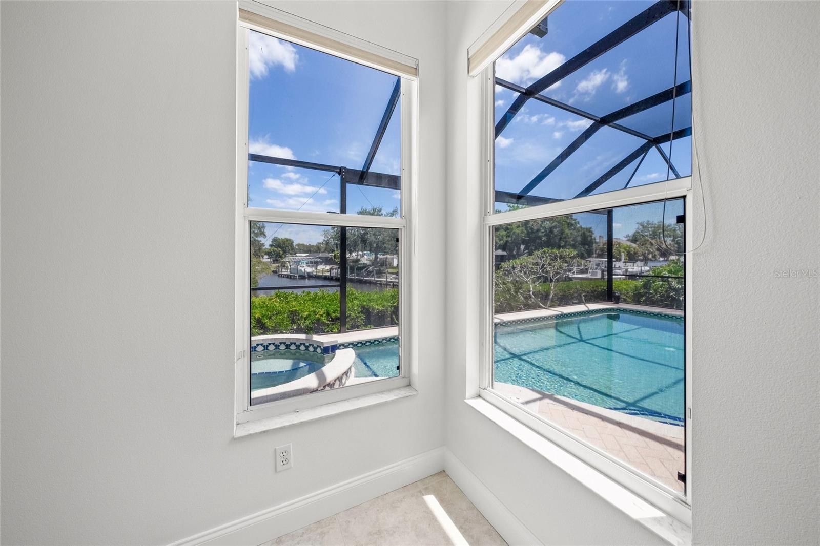 111 41ST ST NE, BRADENTON, FL, 34208