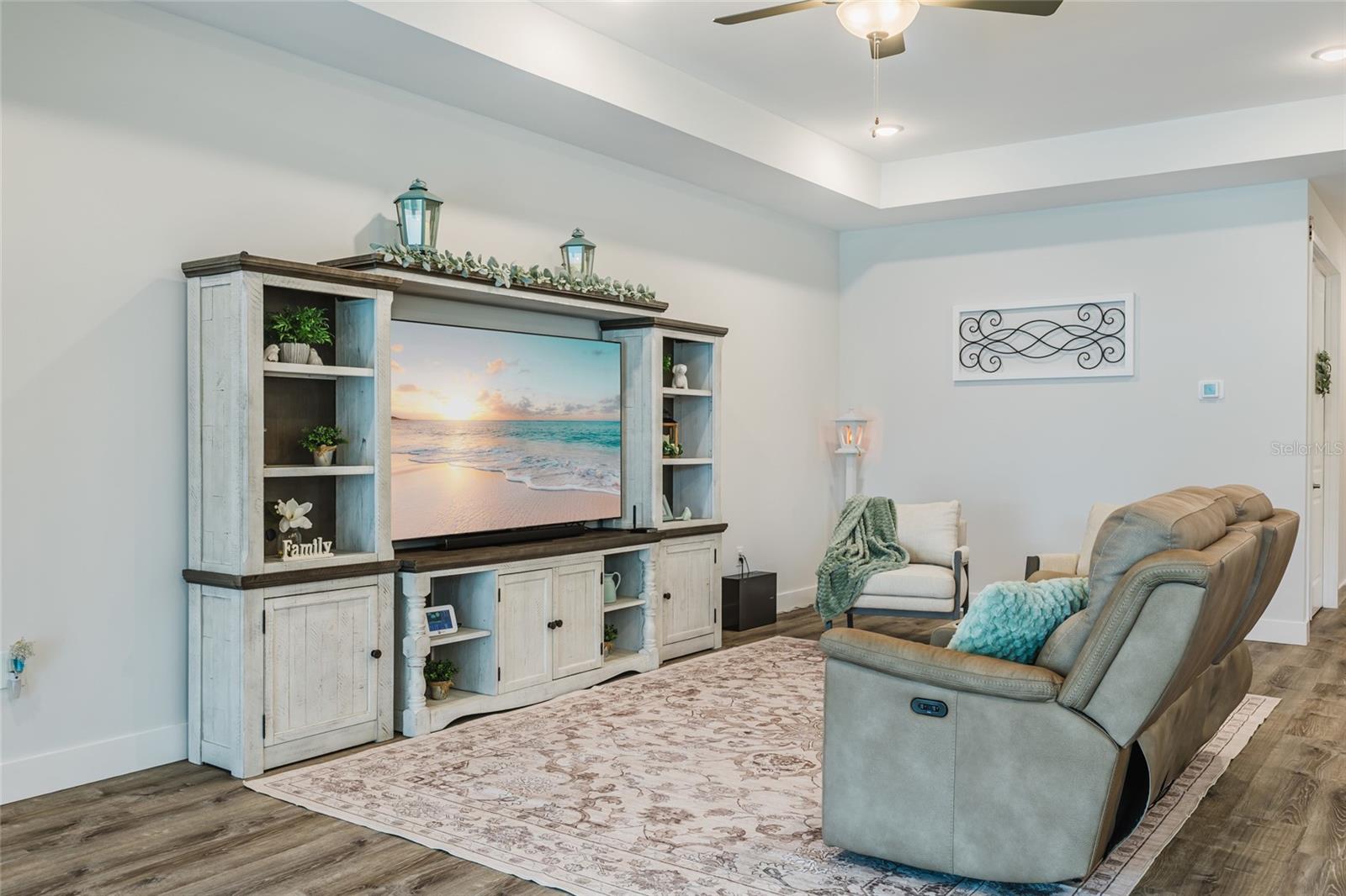 908 HIBISCUS AVE, LEHIGH ACRES, FL, 33972