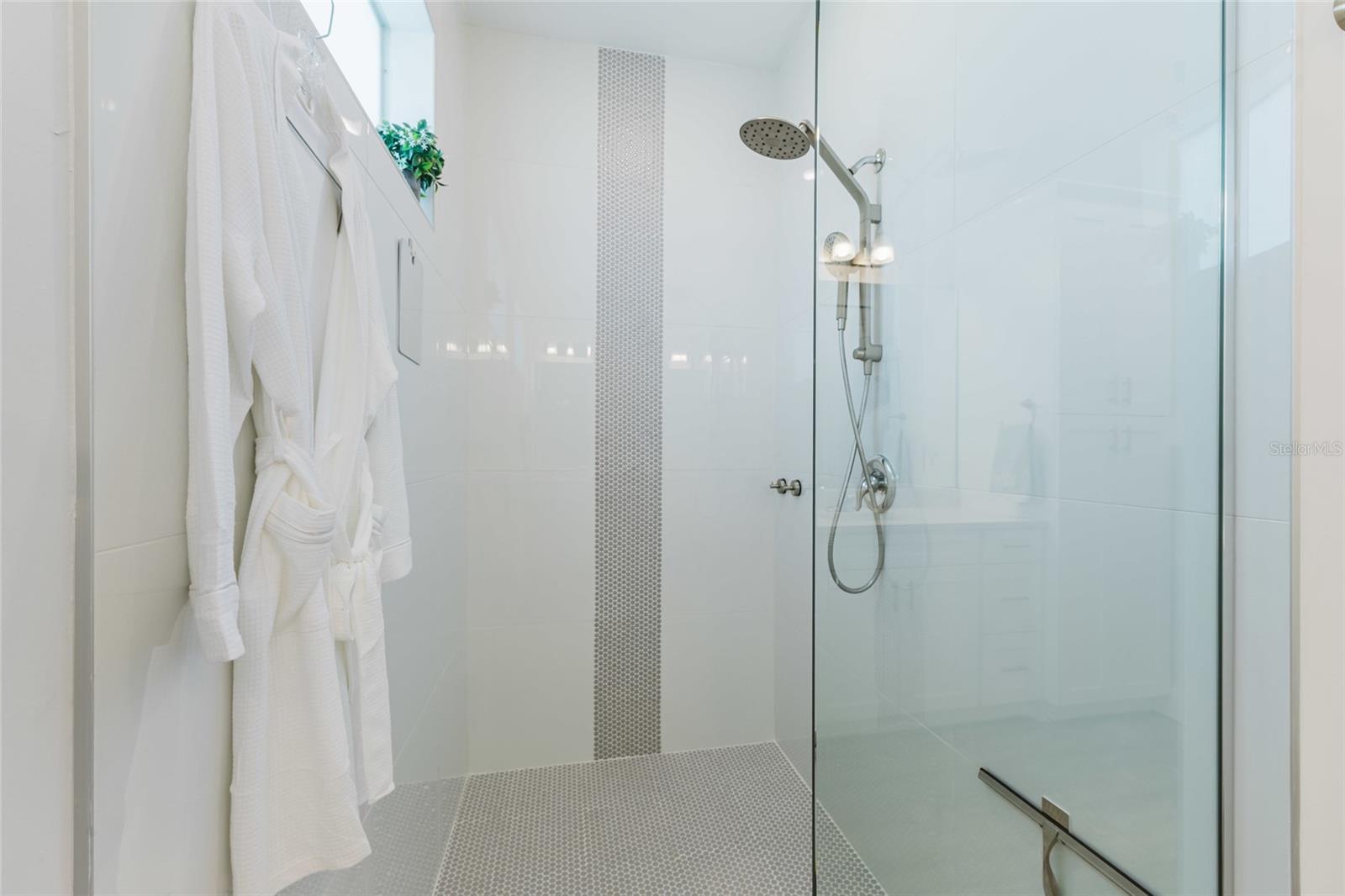 908 HIBISCUS AVE, LEHIGH ACRES, FL, 33972