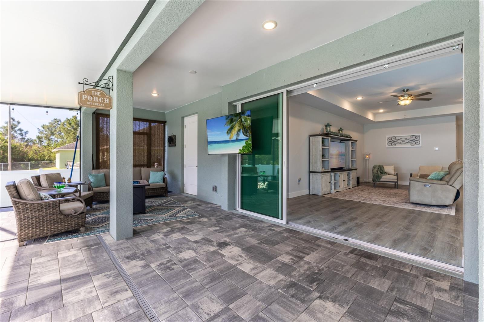 908 HIBISCUS AVE, LEHIGH ACRES, FL, 33972