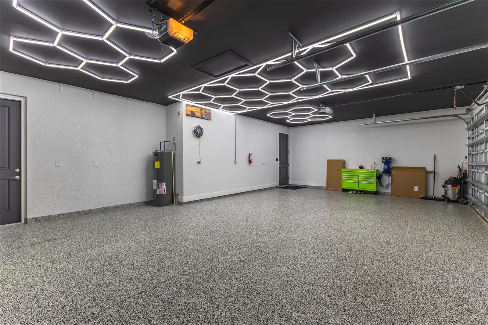 908 HIBISCUS AVE, LEHIGH ACRES, FL, 33972