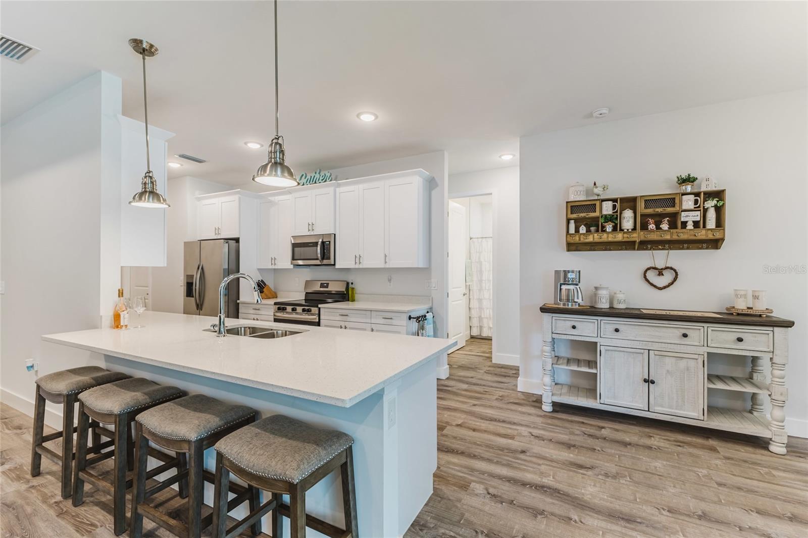 908 HIBISCUS AVE, LEHIGH ACRES, FL, 33972