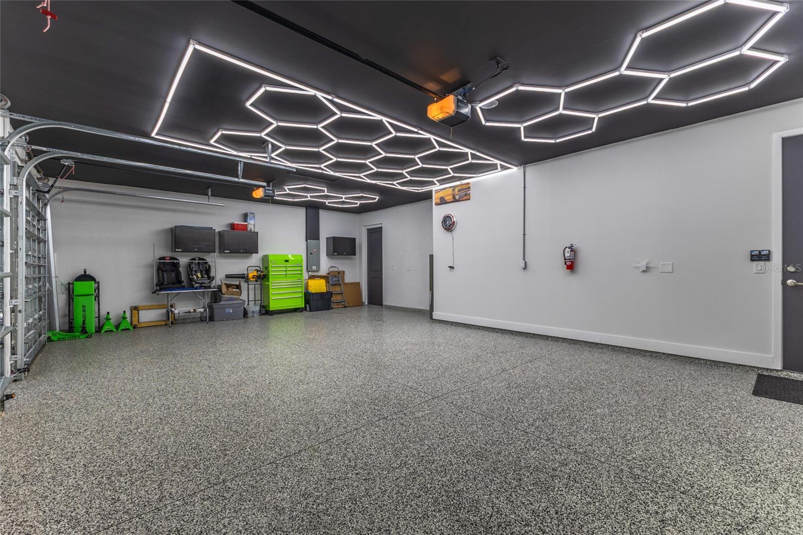 908 HIBISCUS AVE, LEHIGH ACRES, FL, 33972