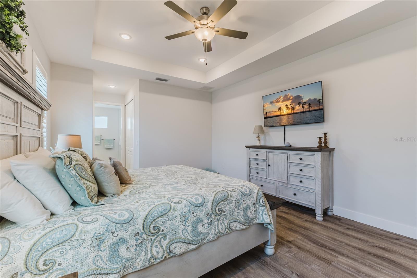 908 HIBISCUS AVE, LEHIGH ACRES, FL, 33972