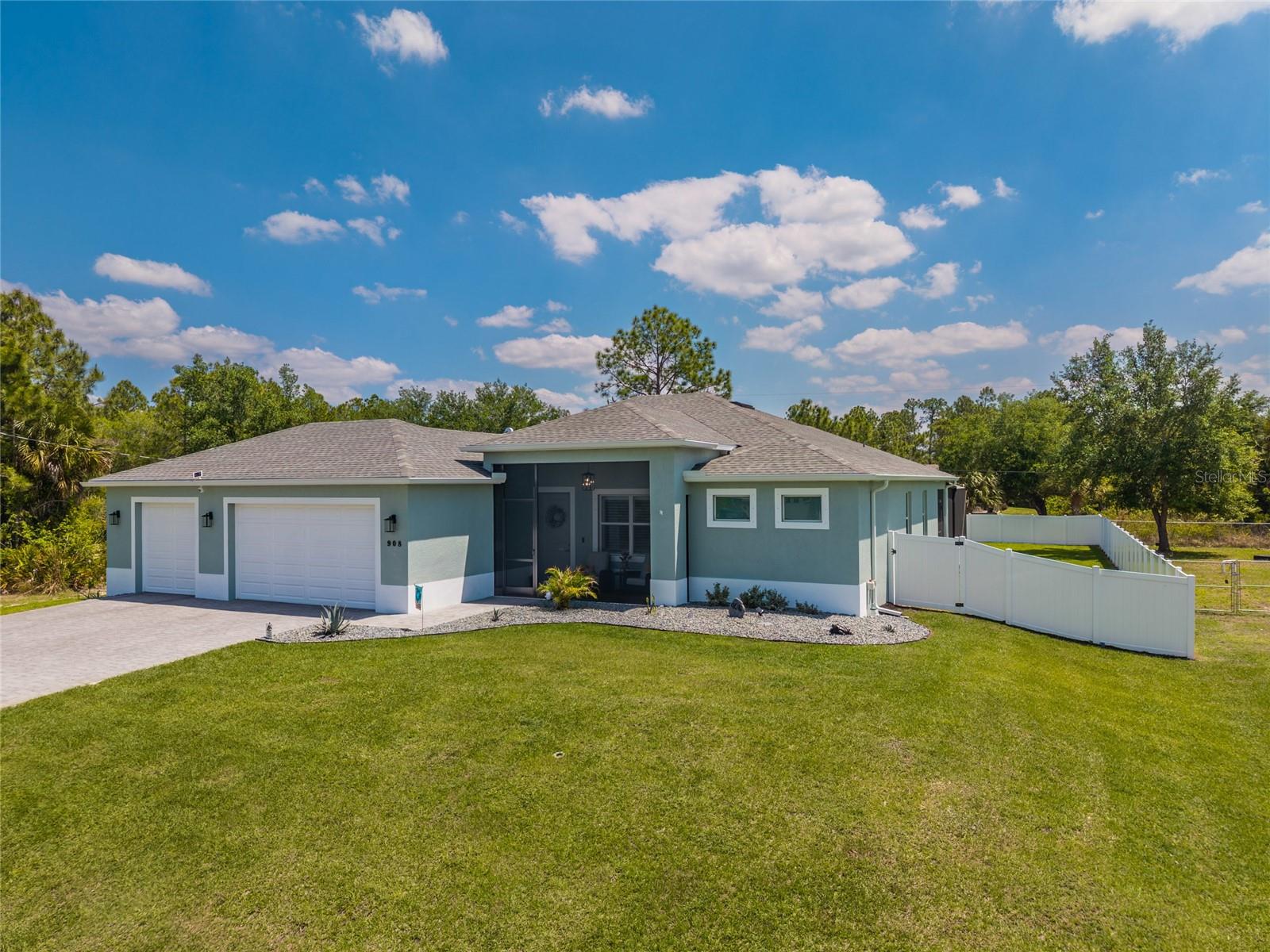 908 HIBISCUS AVE, LEHIGH ACRES, FL, 33972