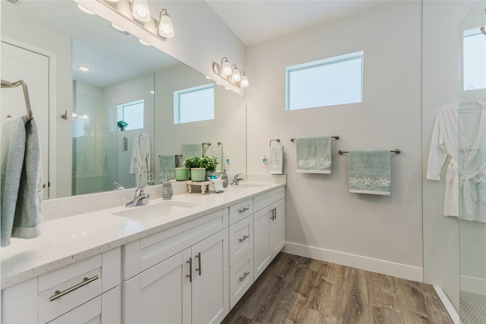 908 HIBISCUS AVE, LEHIGH ACRES, FL, 33972