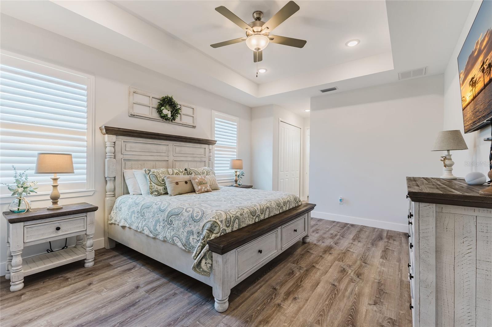 908 HIBISCUS AVE, LEHIGH ACRES, FL, 33972