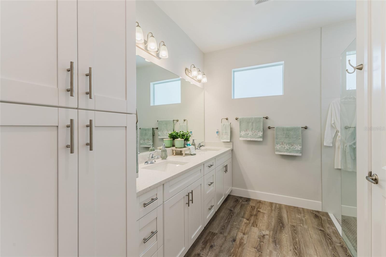 908 HIBISCUS AVE, LEHIGH ACRES, FL, 33972