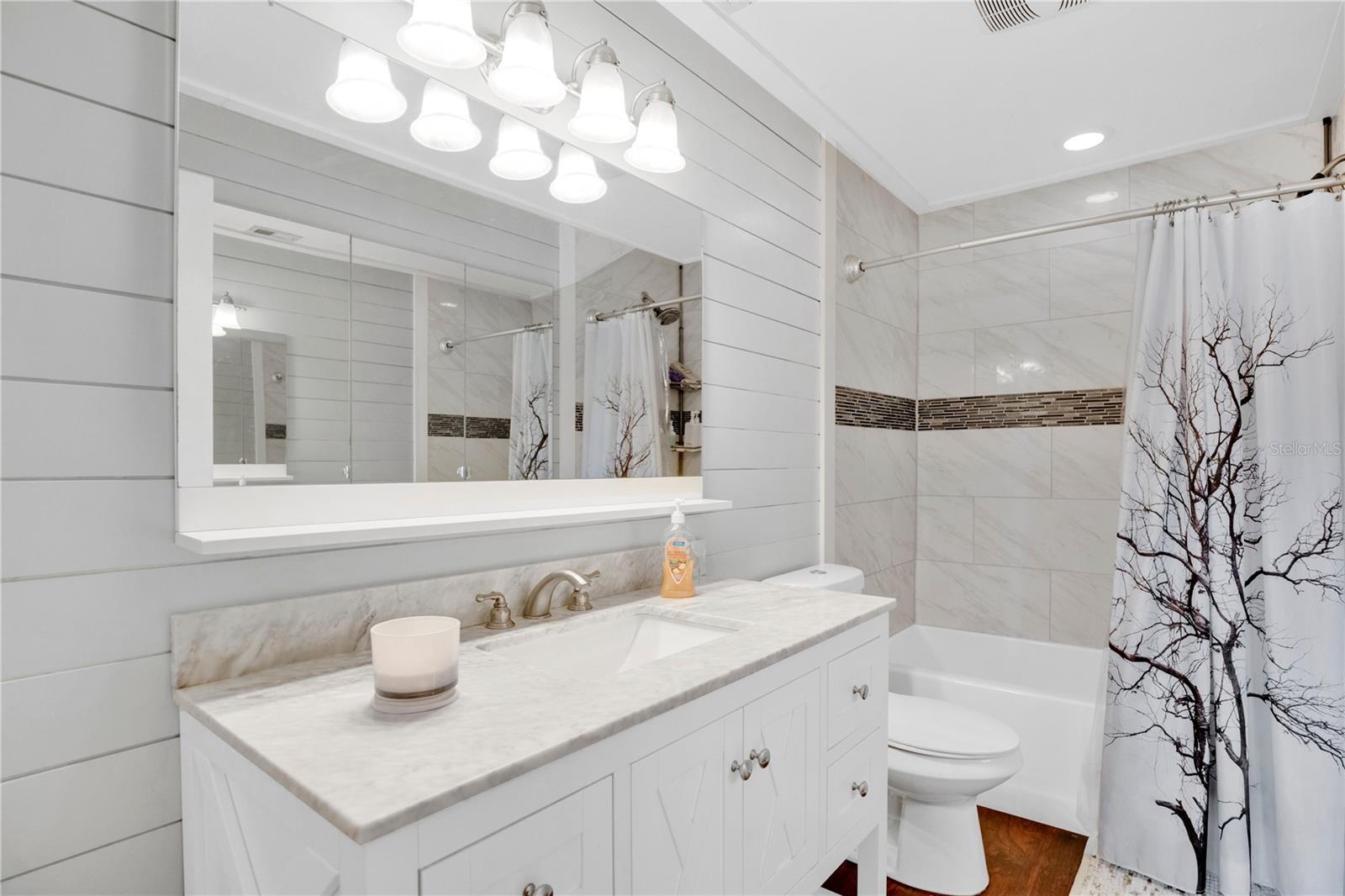 619 GATLIN AVE, ORLANDO, FL, 32806