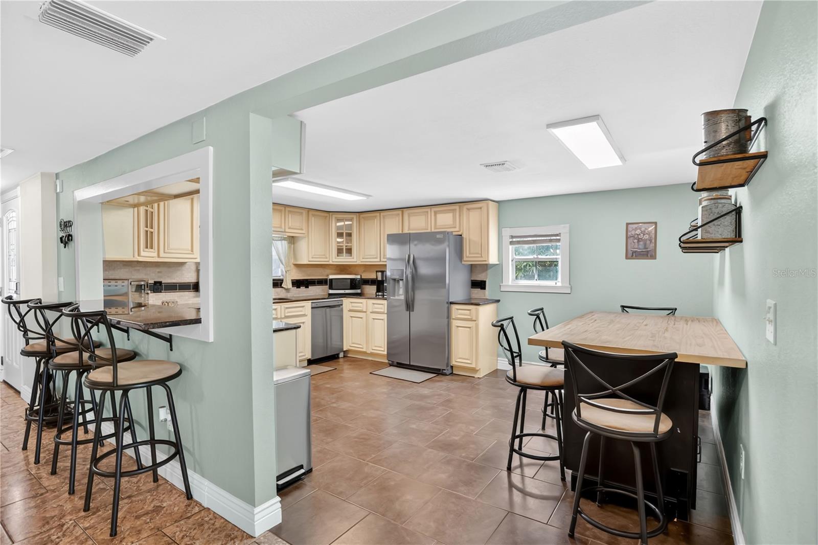 619 GATLIN AVE, ORLANDO, FL, 32806