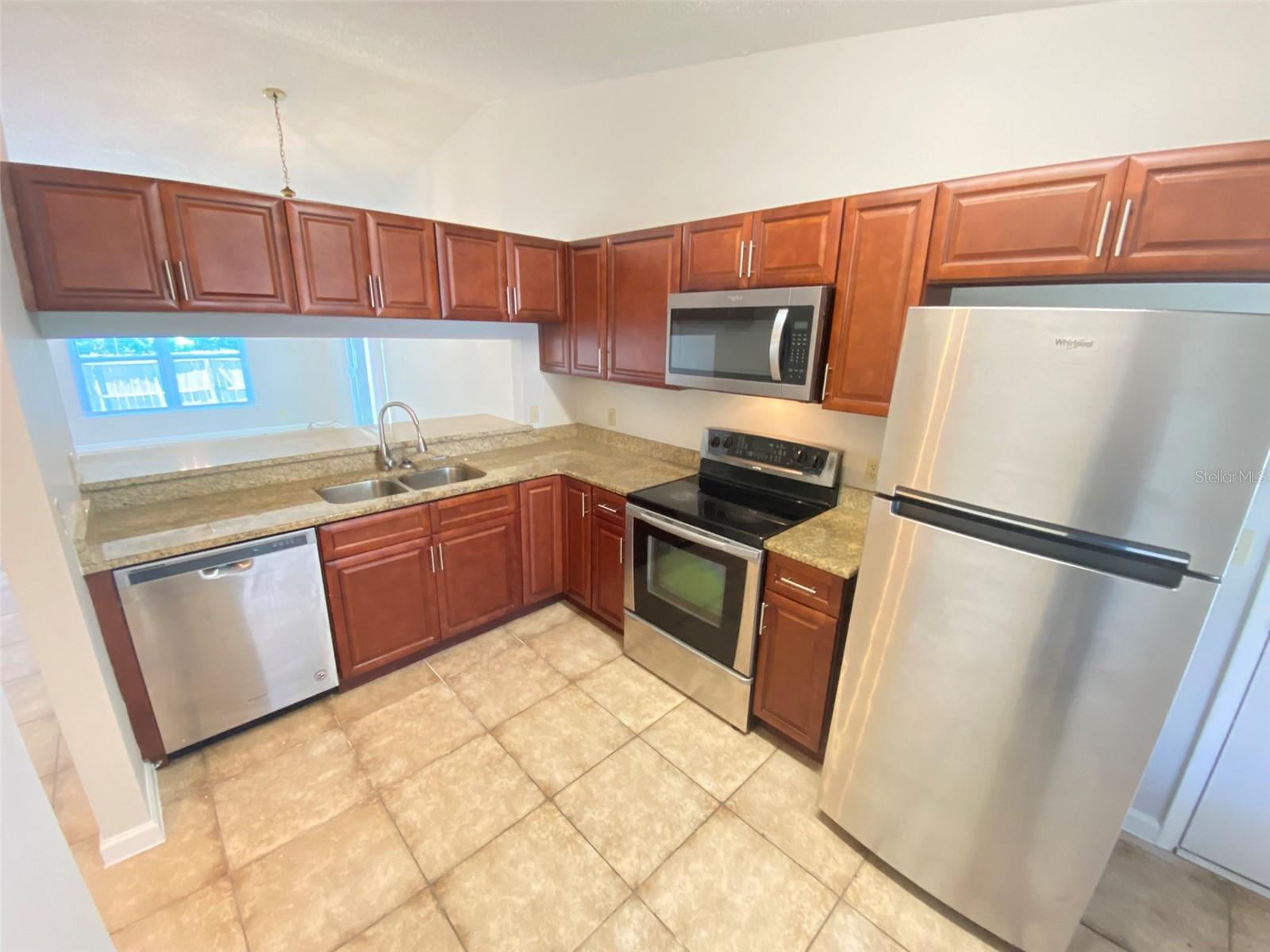 135 SAND PINE CIR, SANFORD, FL, 32773