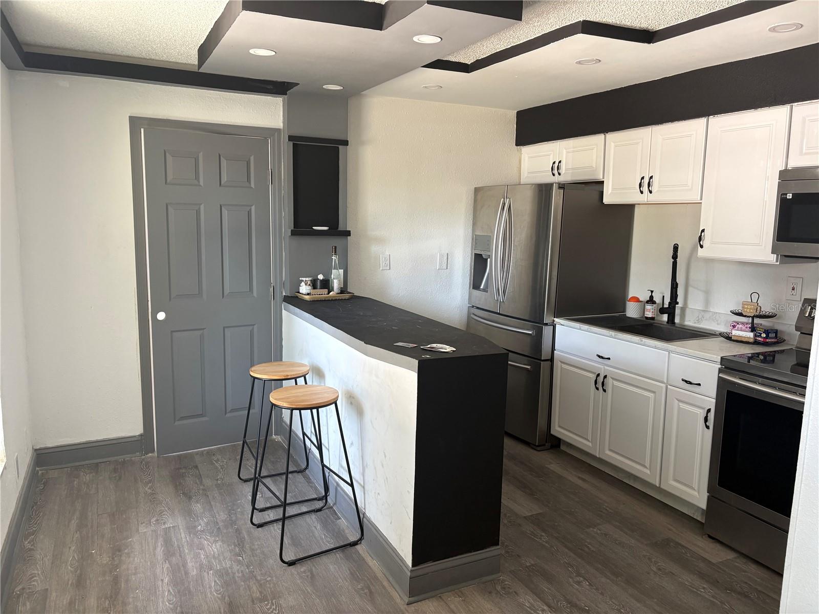 7019 N WILLOW AVE, TAMPA, FL, 33604