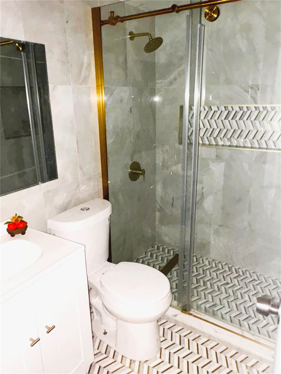 7019 N WILLOW AVE, TAMPA, FL, 33604