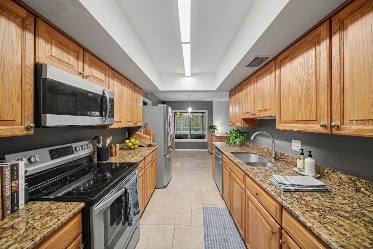 13312 LAKE GEORGE LN, TAMPA, FL, 33618