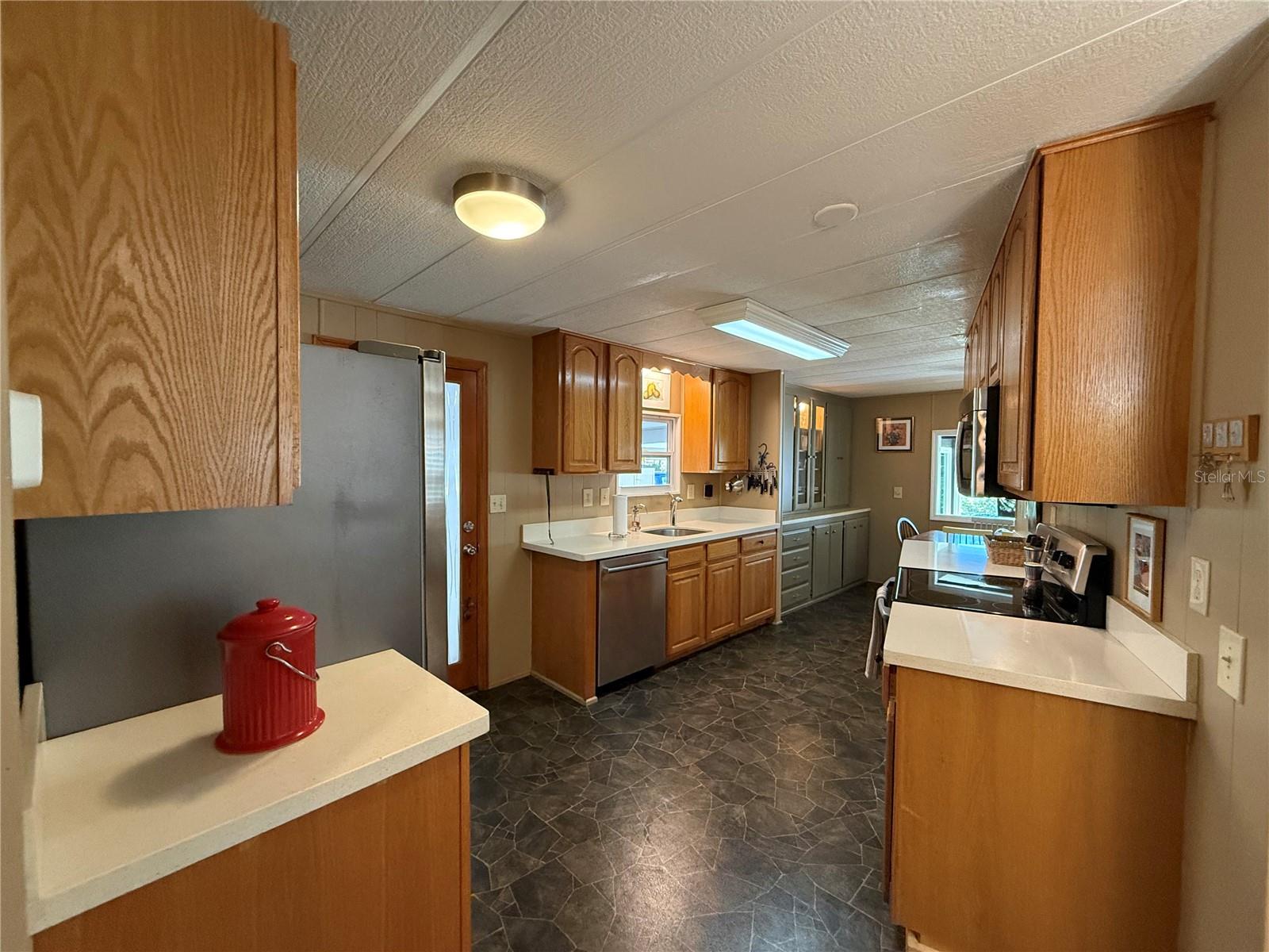 9 S BOBWHITE RD, WILDWOOD, FL, 34785