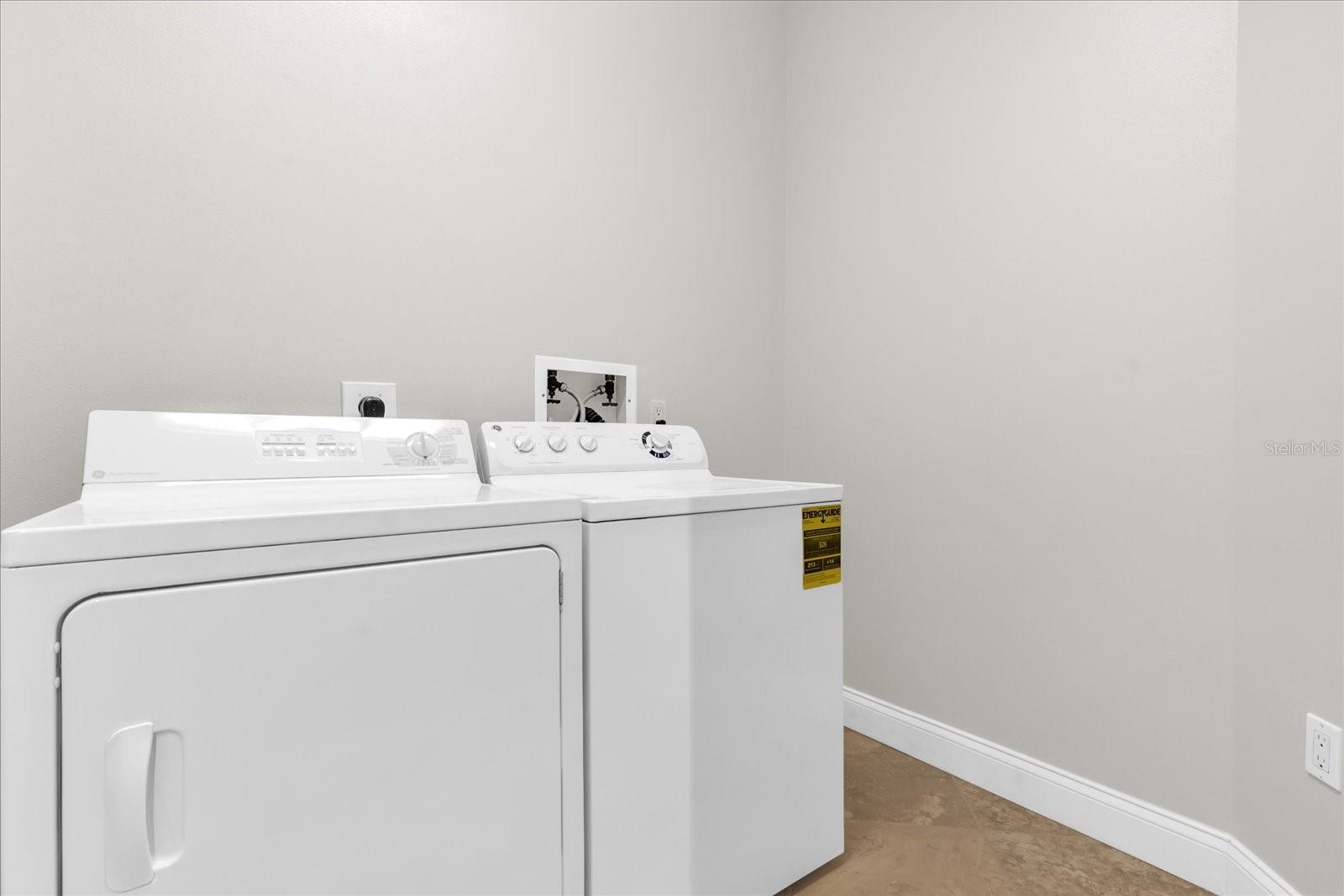 606 RIVIERA DUNES WAY #207, PALMETTO, FL, 34221