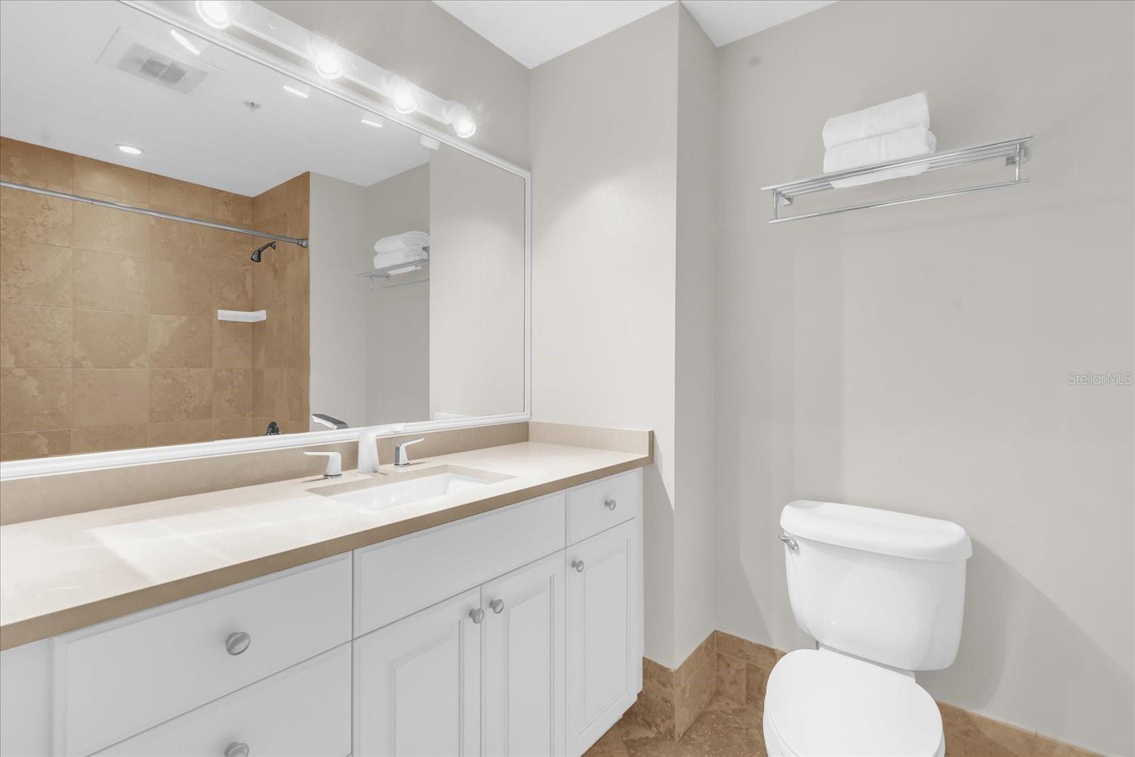 606 RIVIERA DUNES WAY #207, PALMETTO, FL, 34221