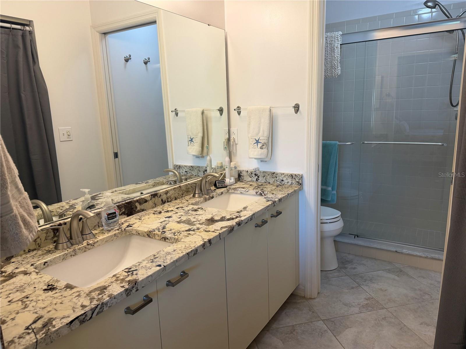 880 BIRD BAY DR ## 105, VENICE, FL, 34285