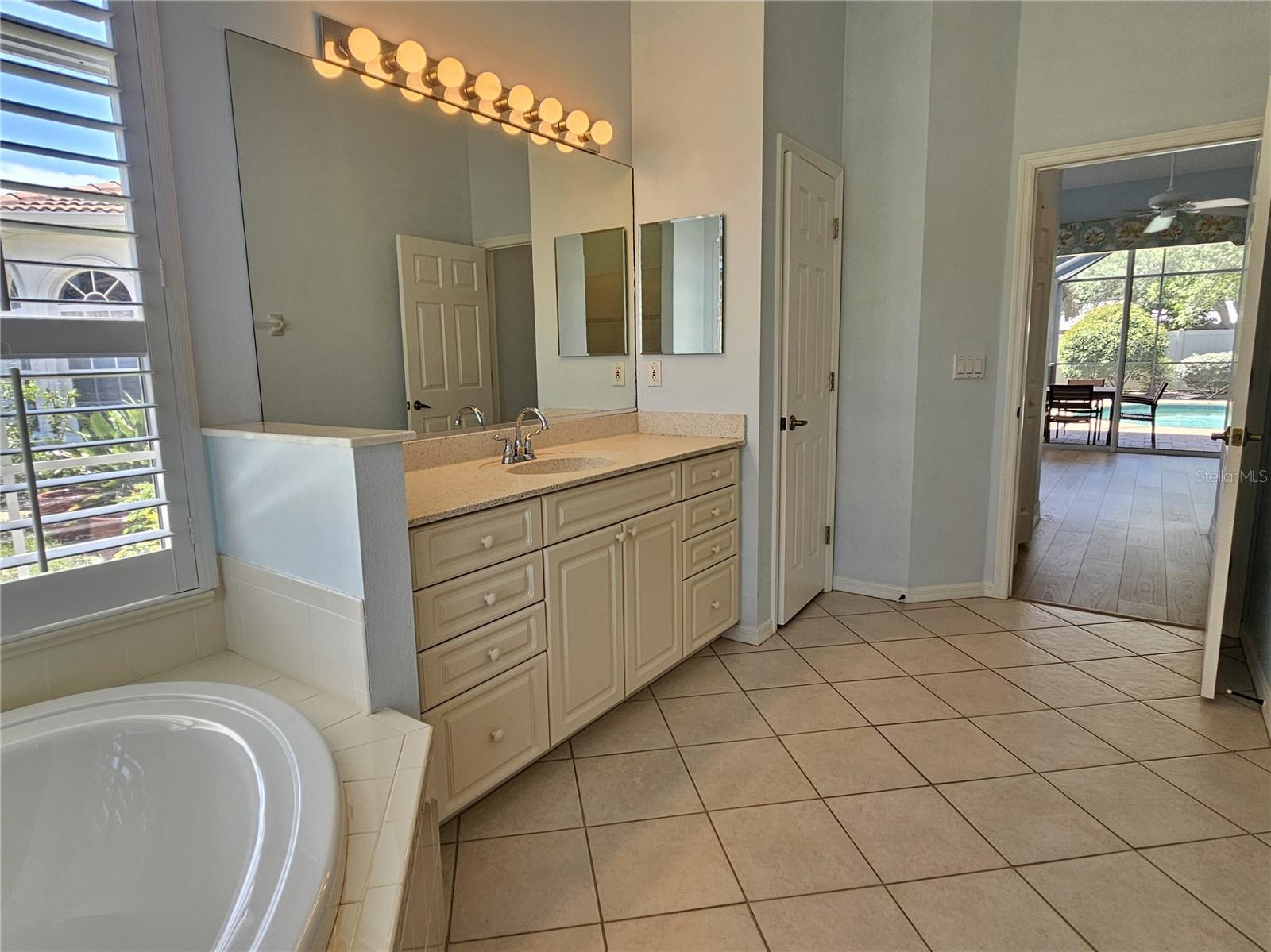 330 RIO TERRA, VENICE, FL, 34285