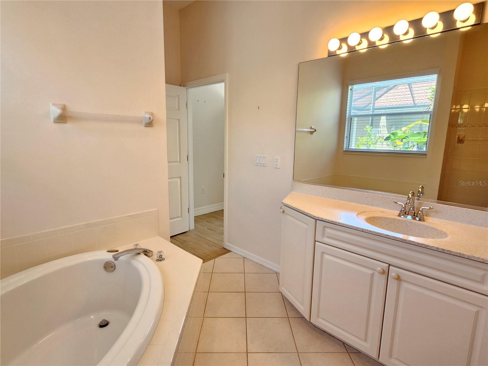 330 RIO TERRA, VENICE, FL, 34285