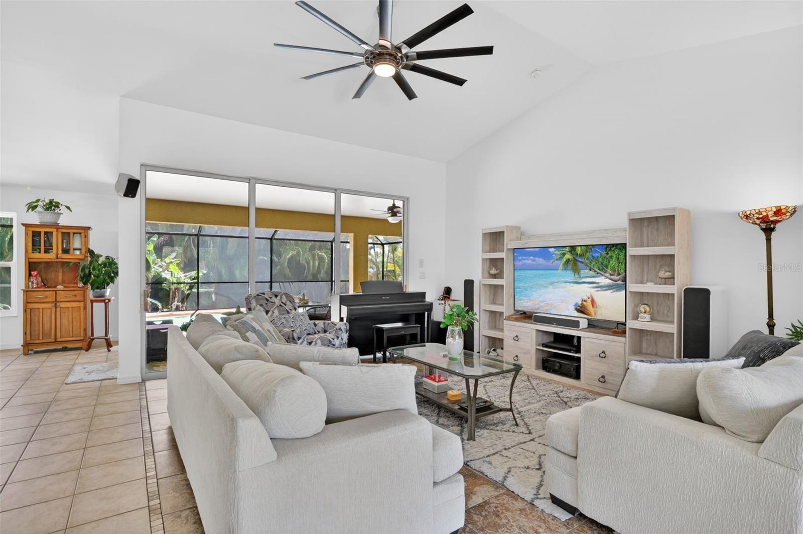 3809 AGUALINDA BLVD, CAPE CORAL, FL, 33914