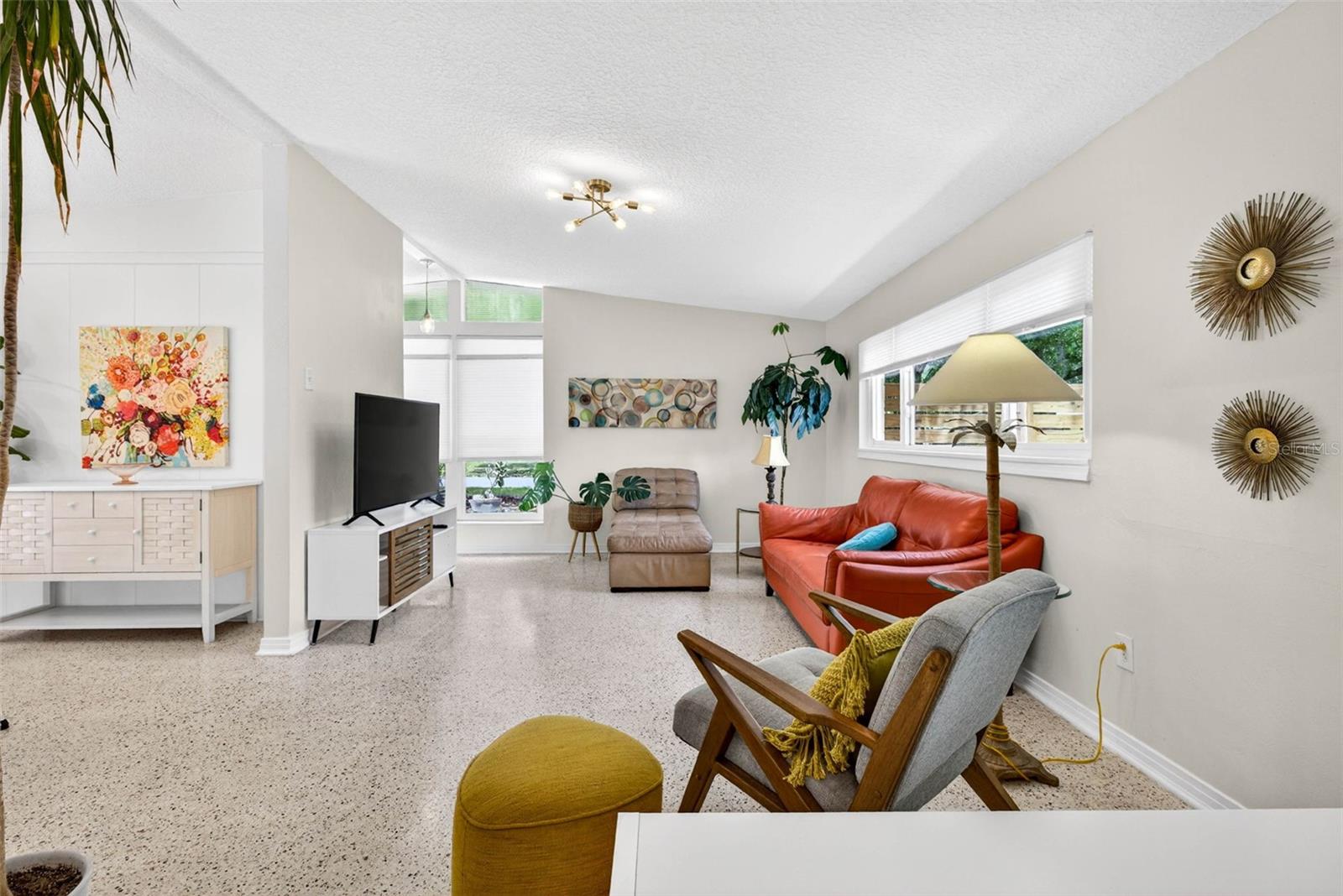 515 BROXBURN AVE, TEMPLE TERRACE, FL, 33617