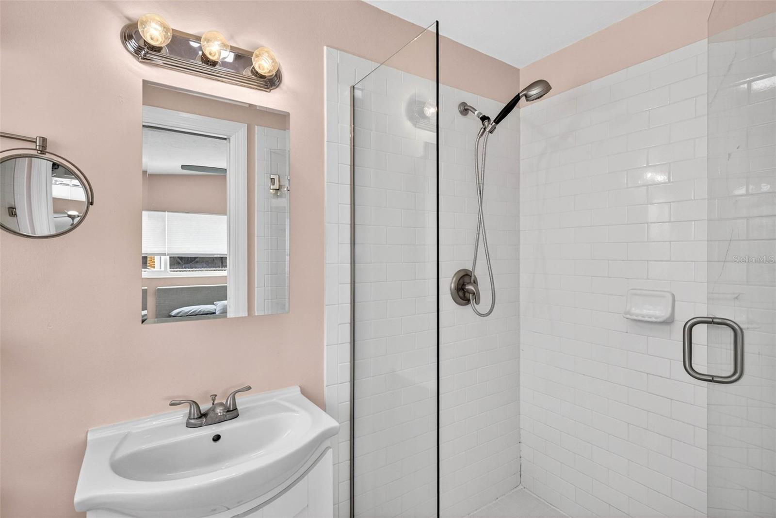 515 BROXBURN AVE, TEMPLE TERRACE, FL, 33617