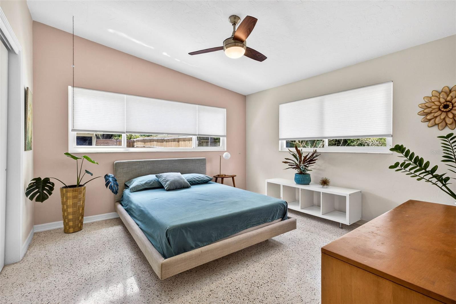 515 BROXBURN AVE, TEMPLE TERRACE, FL, 33617