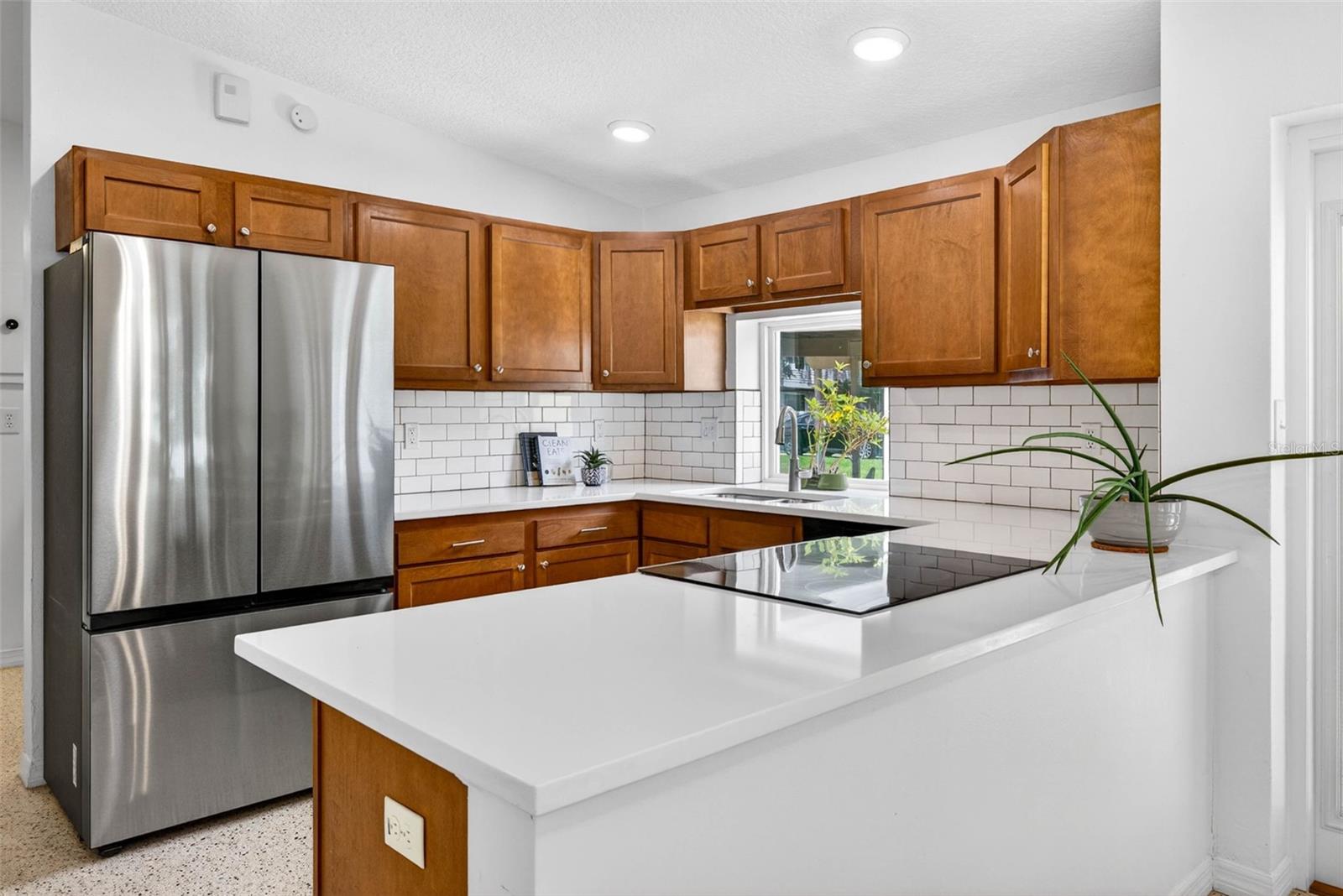 515 BROXBURN AVE, TEMPLE TERRACE, FL, 33617