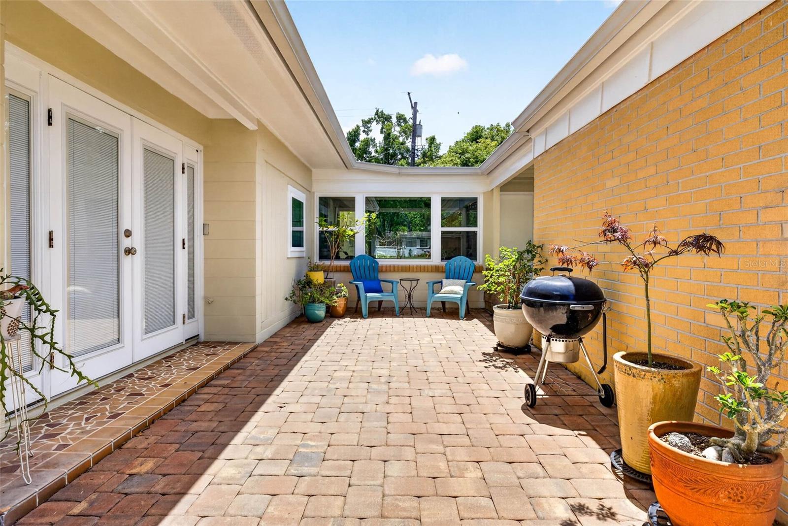 515 BROXBURN AVE, TEMPLE TERRACE, FL, 33617