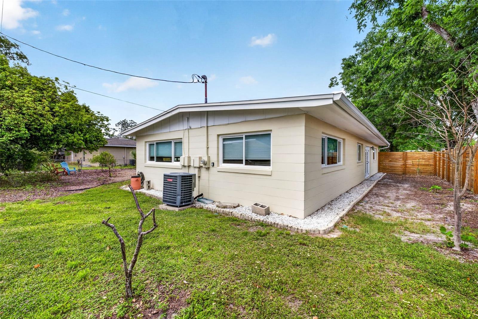 515 BROXBURN AVE, TEMPLE TERRACE, FL, 33617