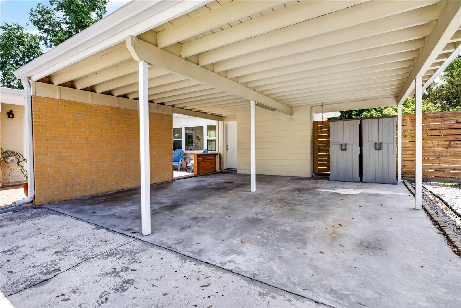 515 BROXBURN AVE, TEMPLE TERRACE, FL, 33617