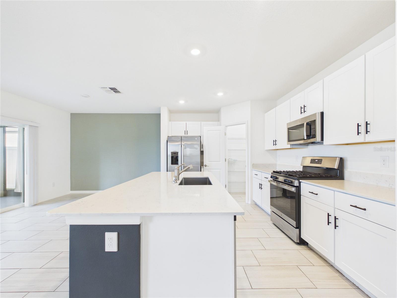 1874 LANIER RD, ZEPHYRHILLS, FL, 33541