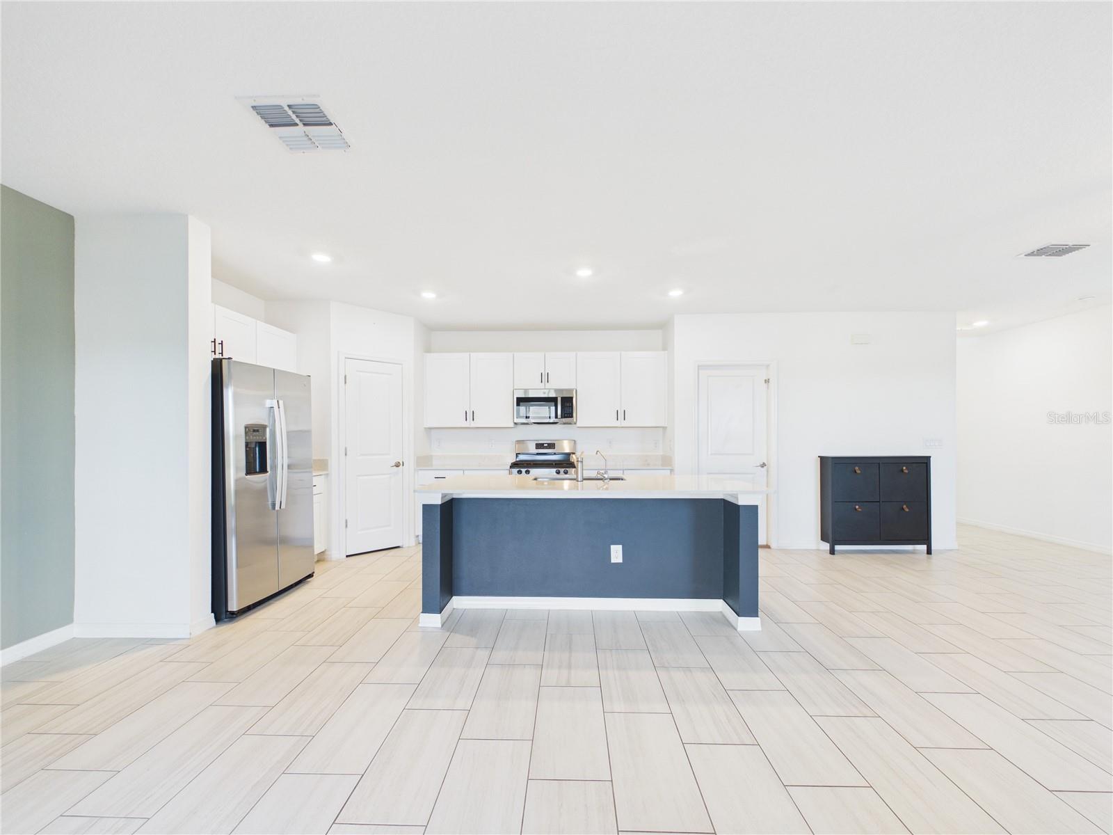 1874 LANIER RD, ZEPHYRHILLS, FL, 33541