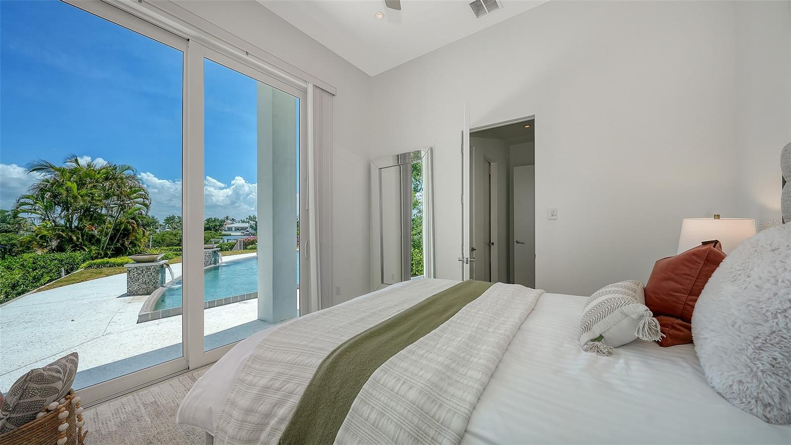 4317 MIDNIGHT PASS RD, SARASOTA, FL, 34242