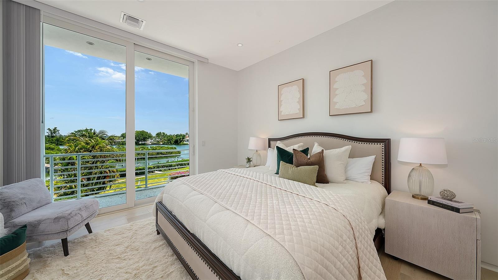 4317 MIDNIGHT PASS RD, SARASOTA, FL, 34242