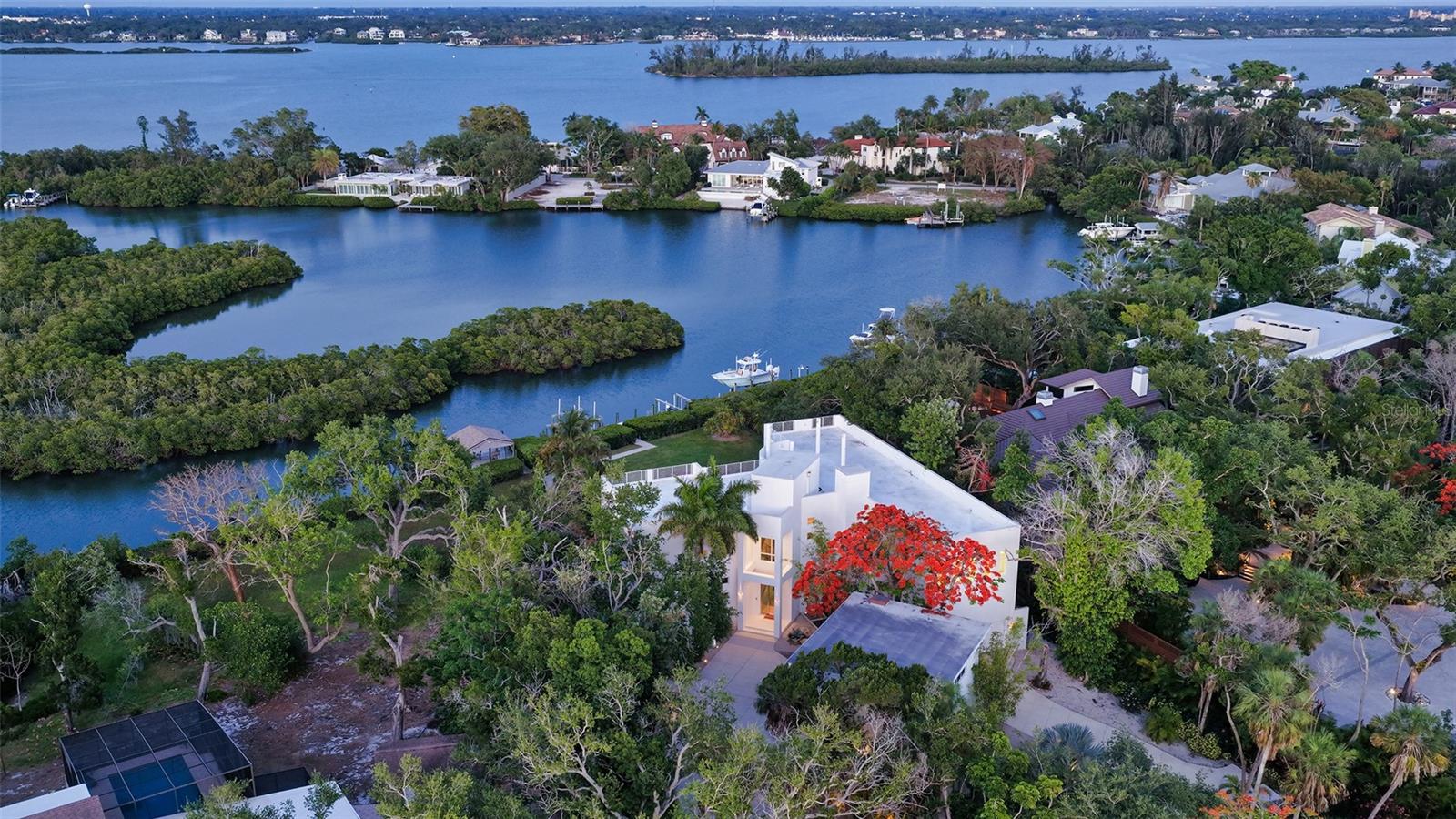 4317 MIDNIGHT PASS RD, SARASOTA, FL, 34242