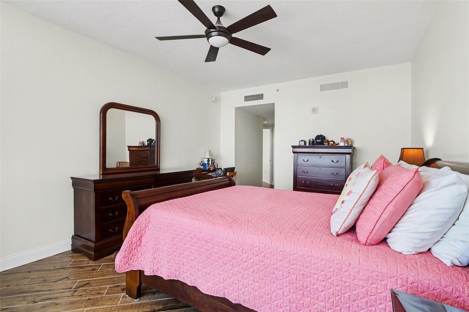 231 RIVERSIDE DR #1110, DAYTONA BEACH, FL, 32117