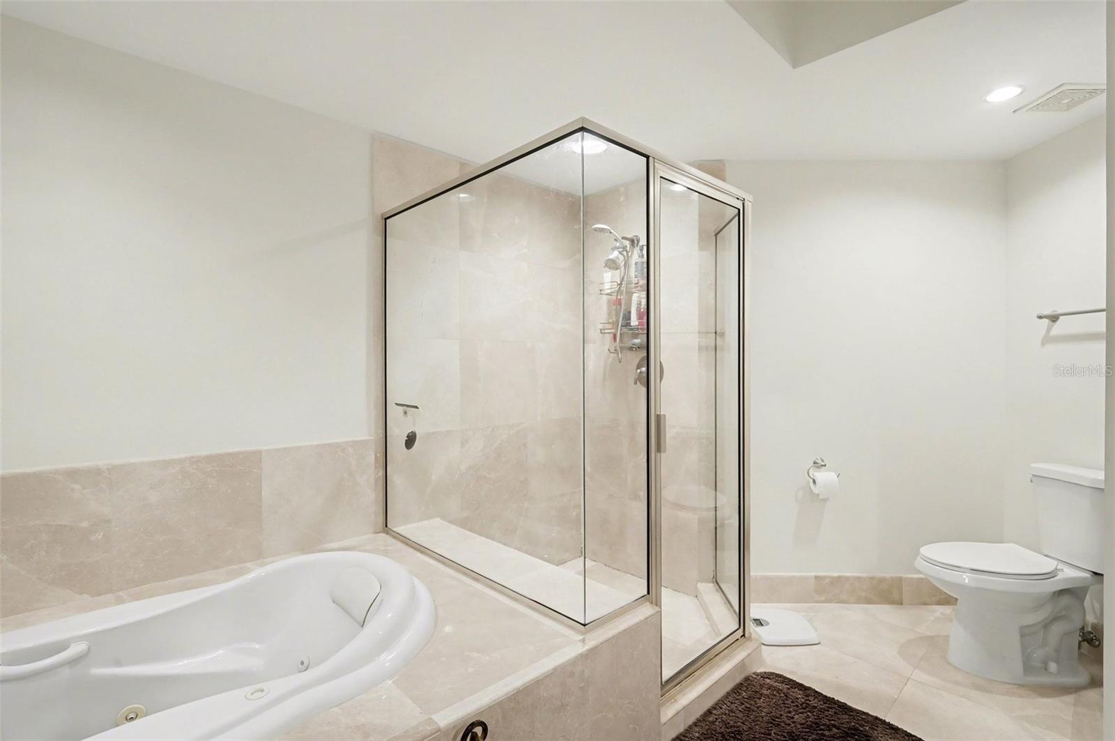 231 RIVERSIDE DR #1110, DAYTONA BEACH, FL, 32117