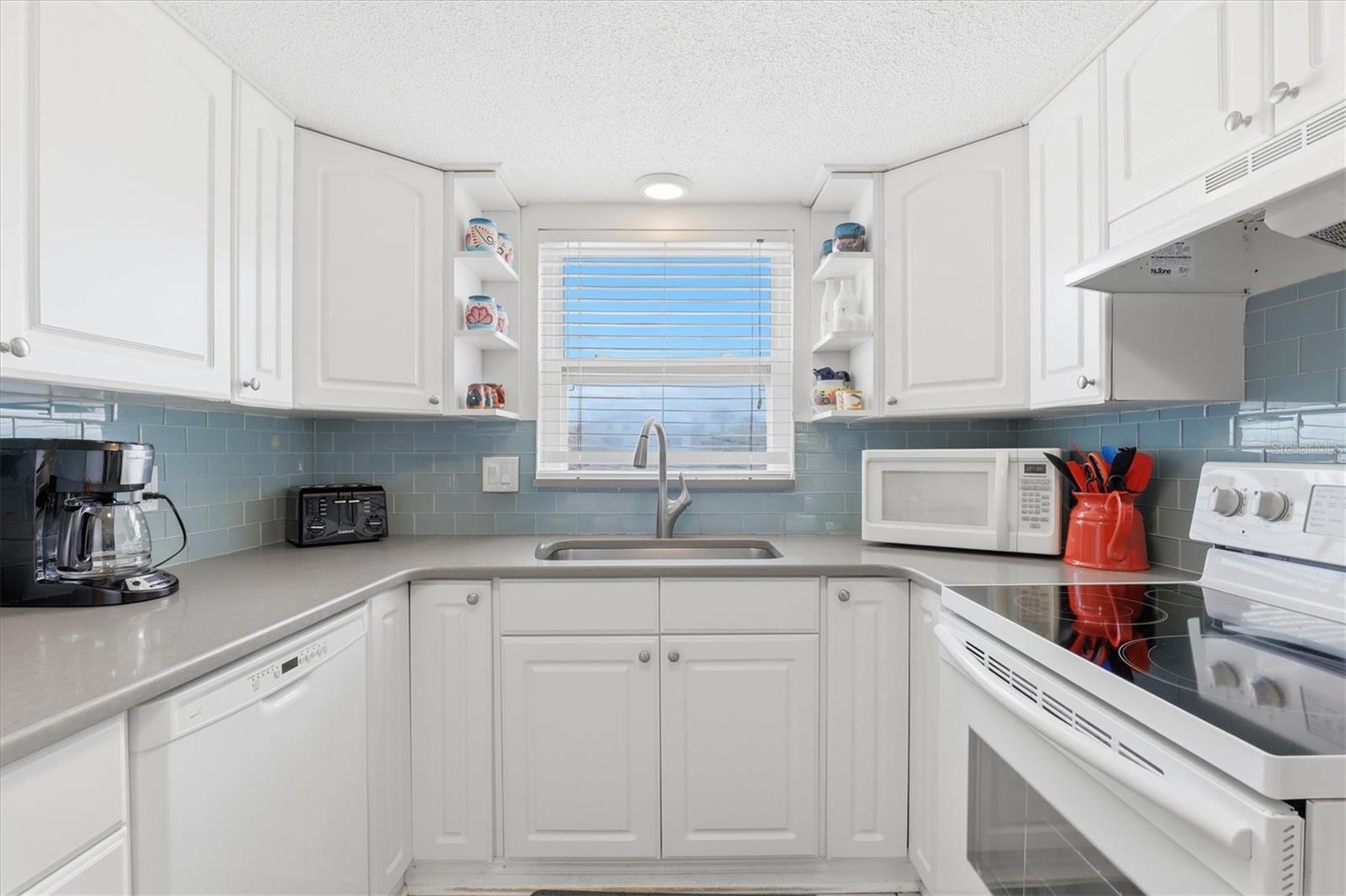 600 71ST AVE #19, ST PETE BEACH, FL, 33706