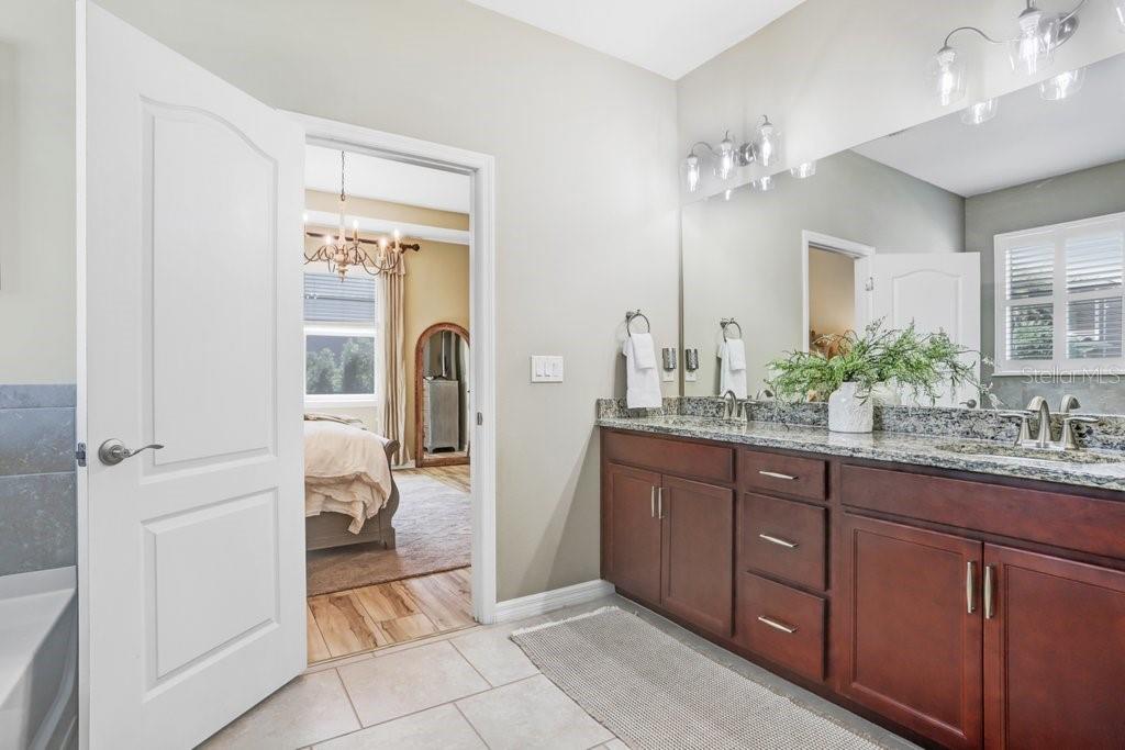 2807 ORIOLE DR, SARASOTA, FL, 34243