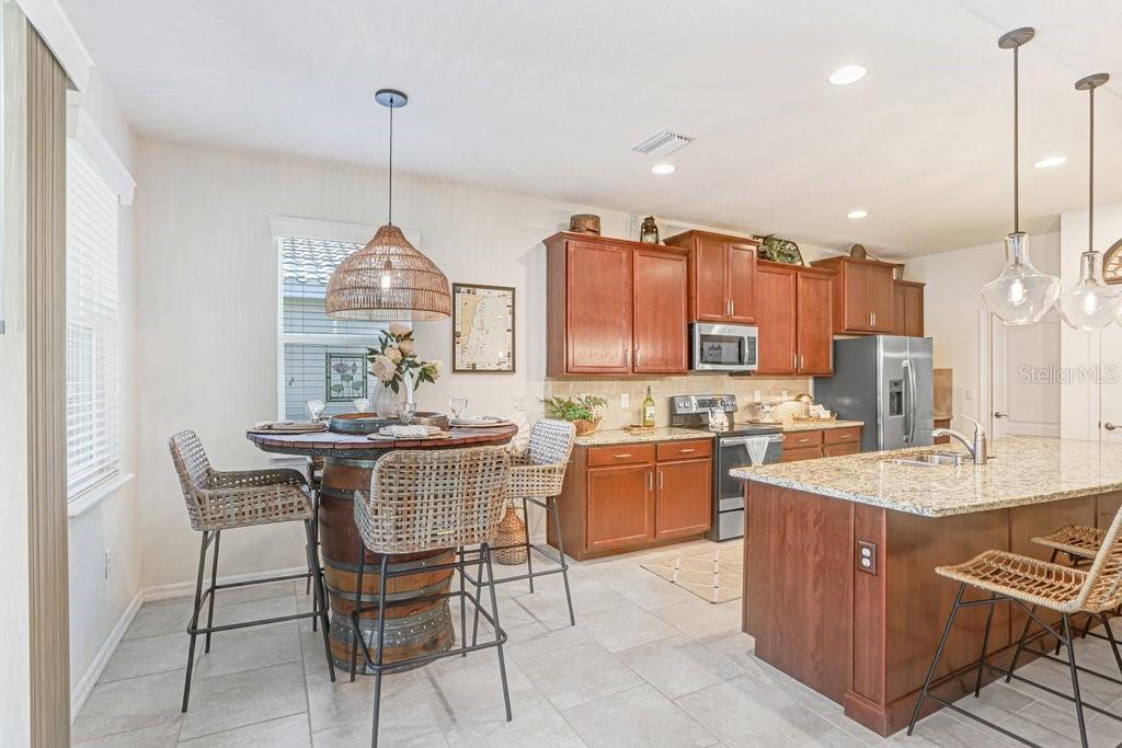 2807 ORIOLE DR, SARASOTA, FL, 34243