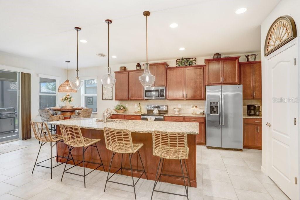 2807 ORIOLE DR, SARASOTA, FL, 34243