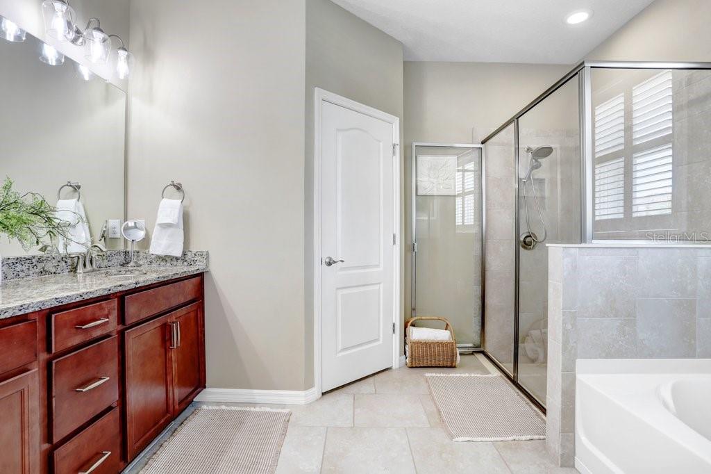 2807 ORIOLE DR, SARASOTA, FL, 34243