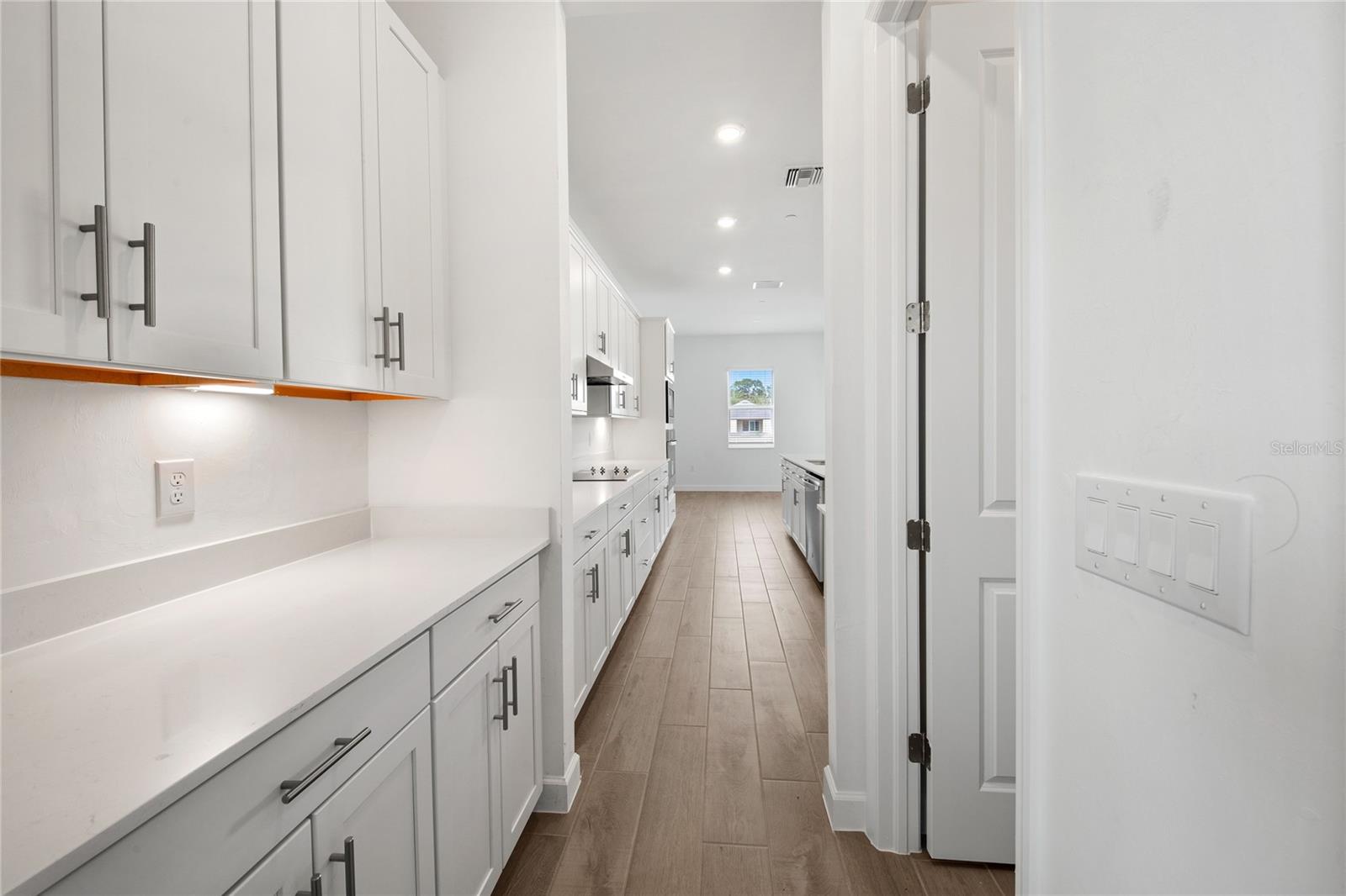 19227 SCALLOP LOOP, LAKEWOOD RANCH, FL, 34211