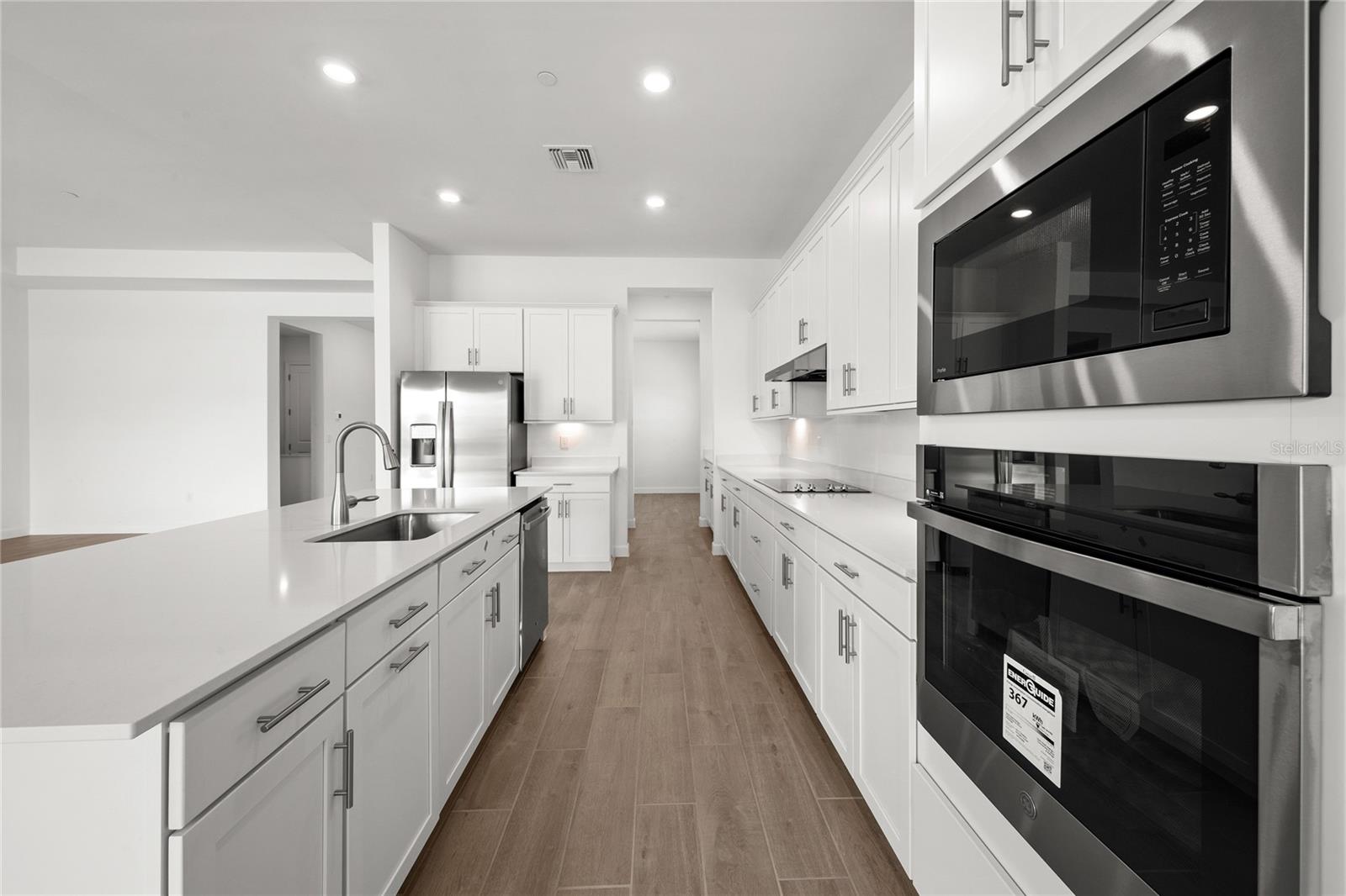 19227 SCALLOP LOOP, LAKEWOOD RANCH, FL, 34211