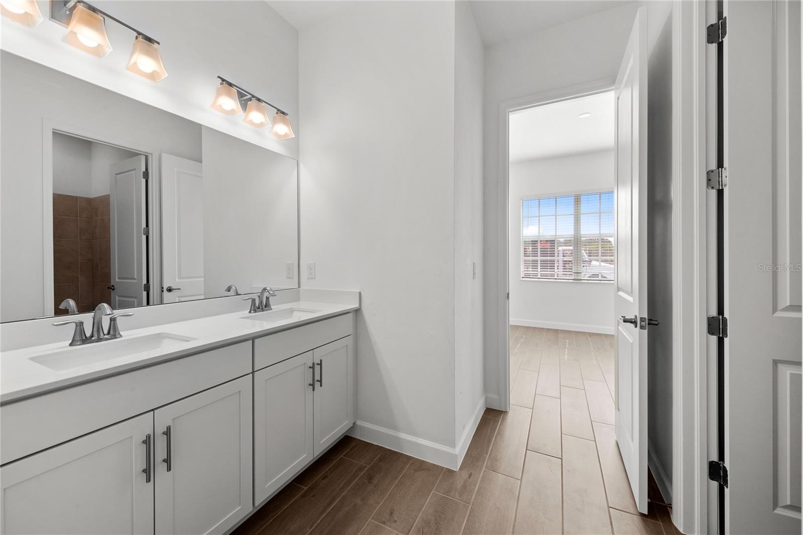 19227 SCALLOP LOOP, LAKEWOOD RANCH, FL, 34211