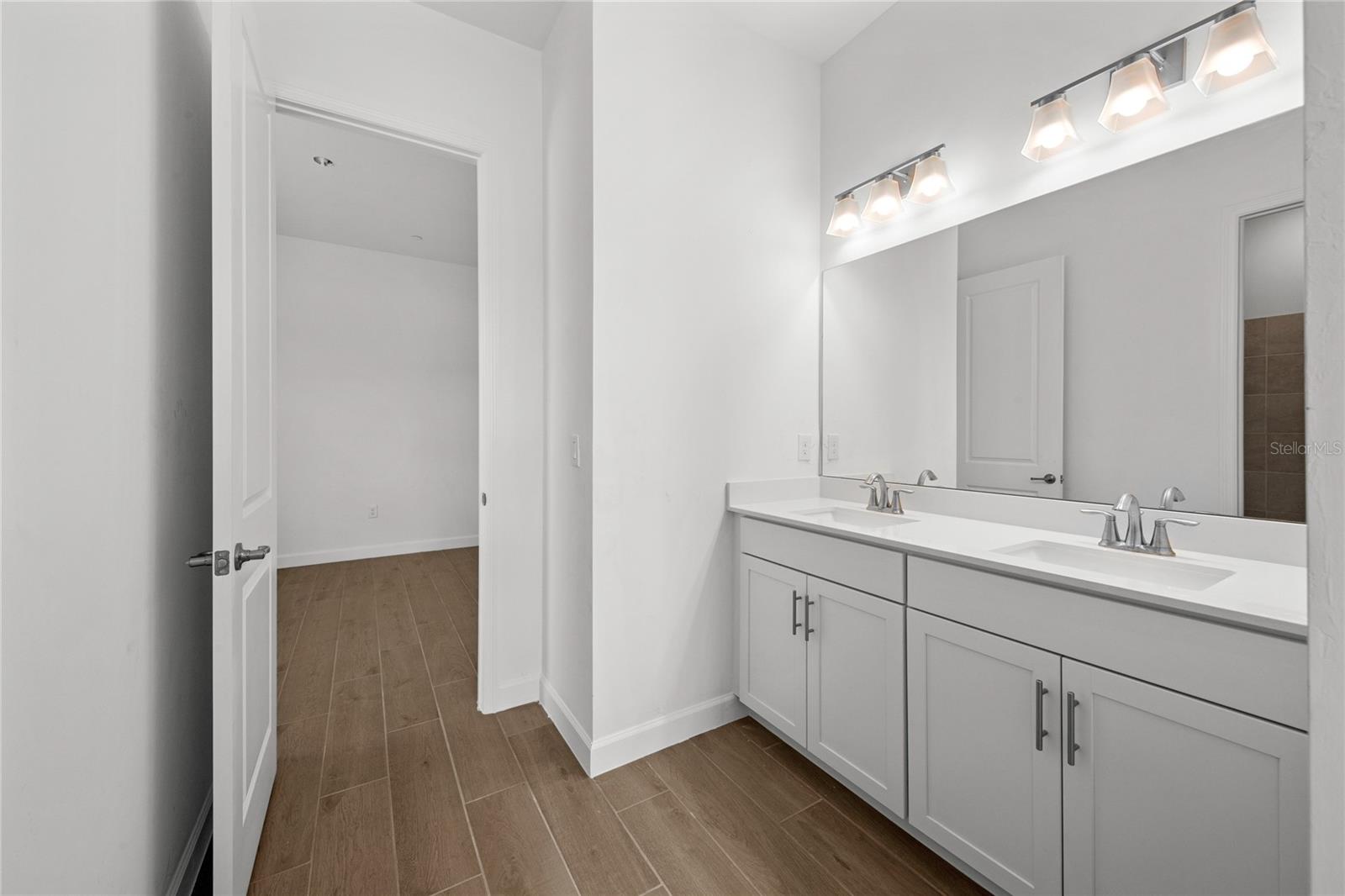 19227 SCALLOP LOOP, LAKEWOOD RANCH, FL, 34211