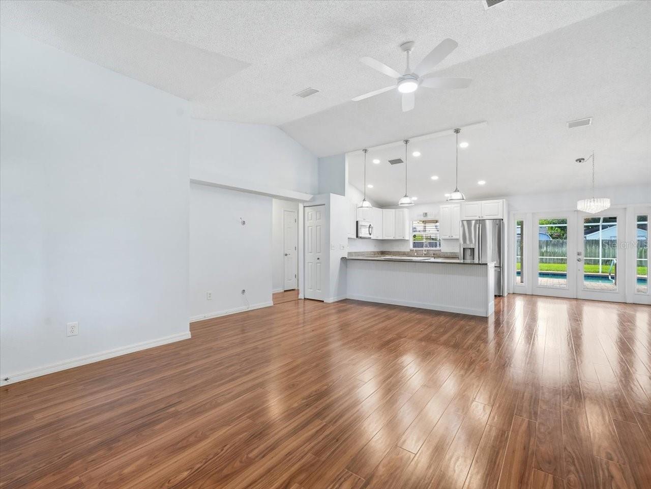 2310 39TH AVE N, ST PETERSBURG, FL, 33714