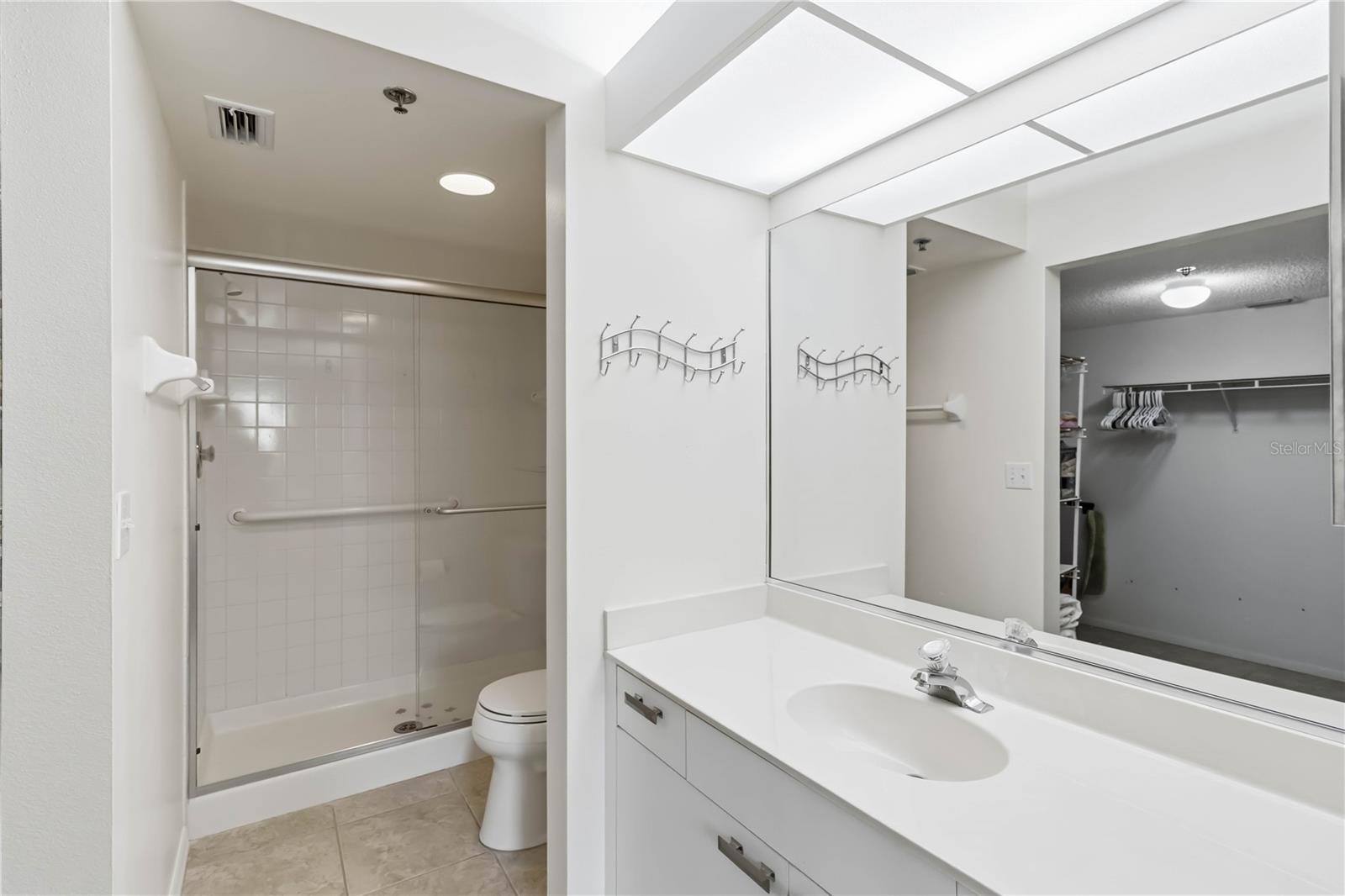 3950 IRONWOOD CIR #205, BRADENTON, FL, 34209